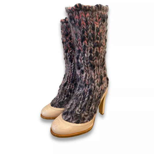 CHANEL BEIGE WOOL BOOTS