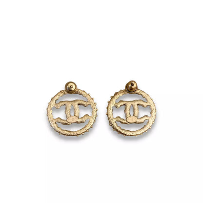 CHANEL PEARL CC EARRINGS