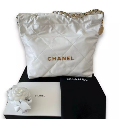 CHANEL WHITE 22 BAG