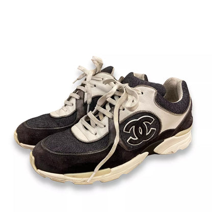 CHANEL WHITE/GREY CC SNEAKERS