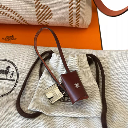HERMÈS BRIDES DE GALA BURGUNDY & CAMEL HERBAG 31 BAG