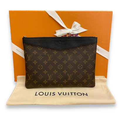 LOUIS VUITTON LV MONOGRAM LEATHER DAILY POUCH BAG