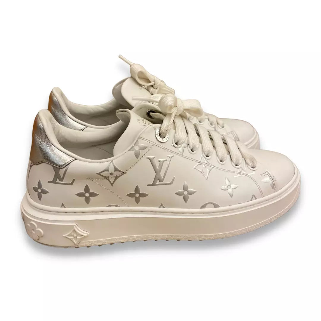 Louis Vuitton Time out sneaker White Leather Patent leather ref359646   Joli Closet