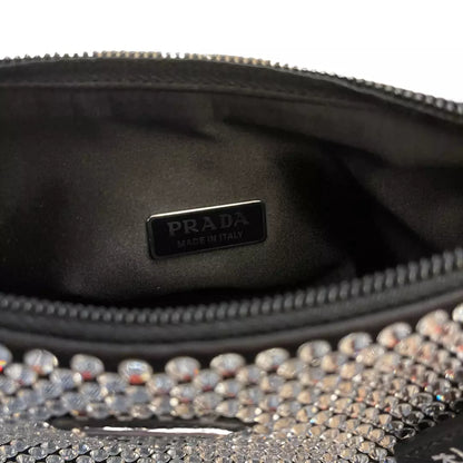 Bolso Prada de satén negro con cristales